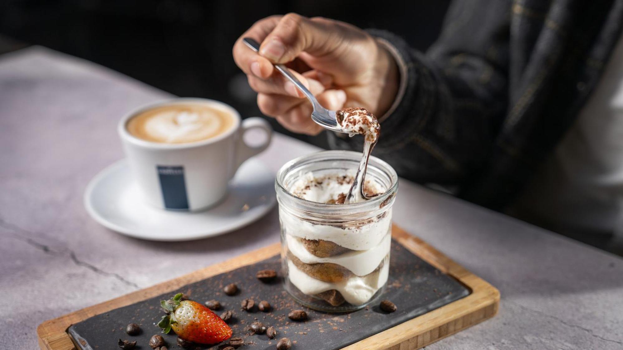 The Abdali Boulevard Hotel Amman Zewnętrze zdjęcie A chocolate parfait