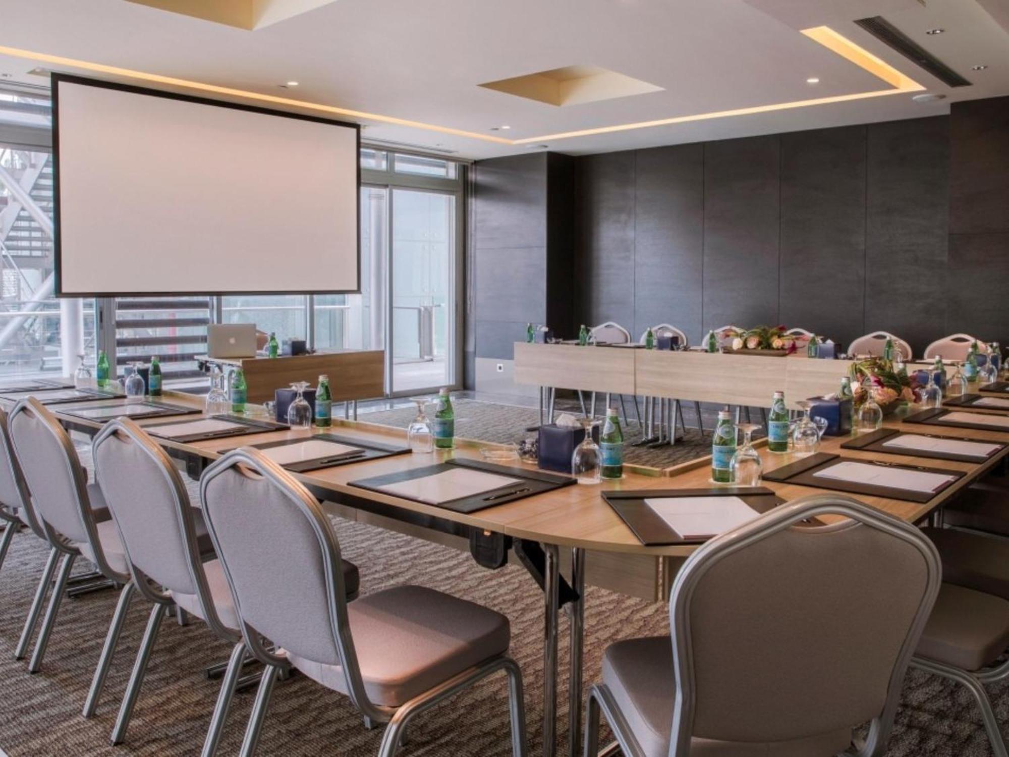 The Abdali Boulevard Hotel Amman Zewnętrze zdjęcie Meeting room