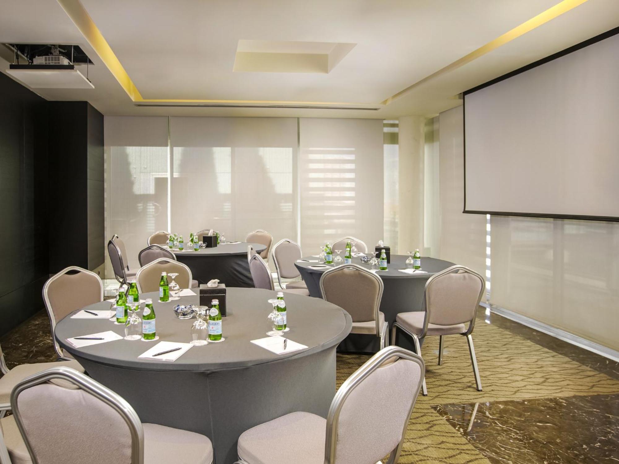 The Abdali Boulevard Hotel Amman Zewnętrze zdjęcie Meeting room